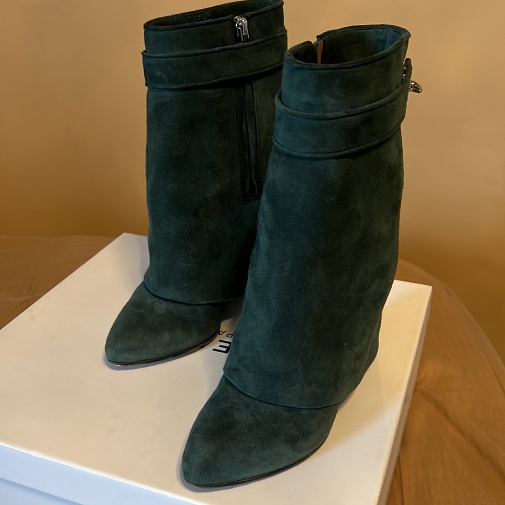 Authentic Givenchy Green Suede Shark boots size 36 1/2